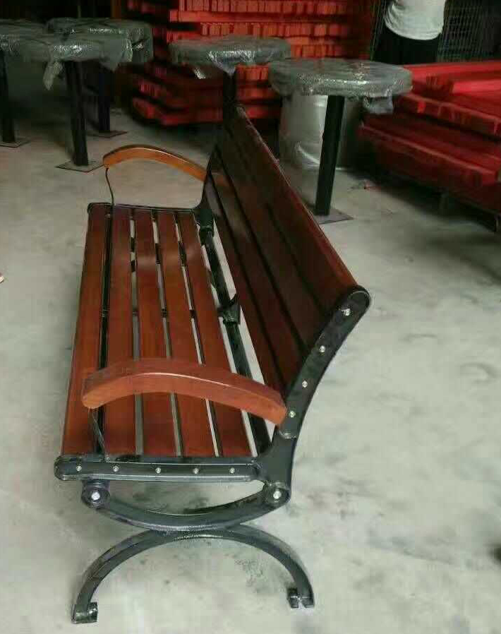 大八字椅