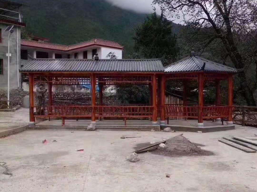 社区凉亭